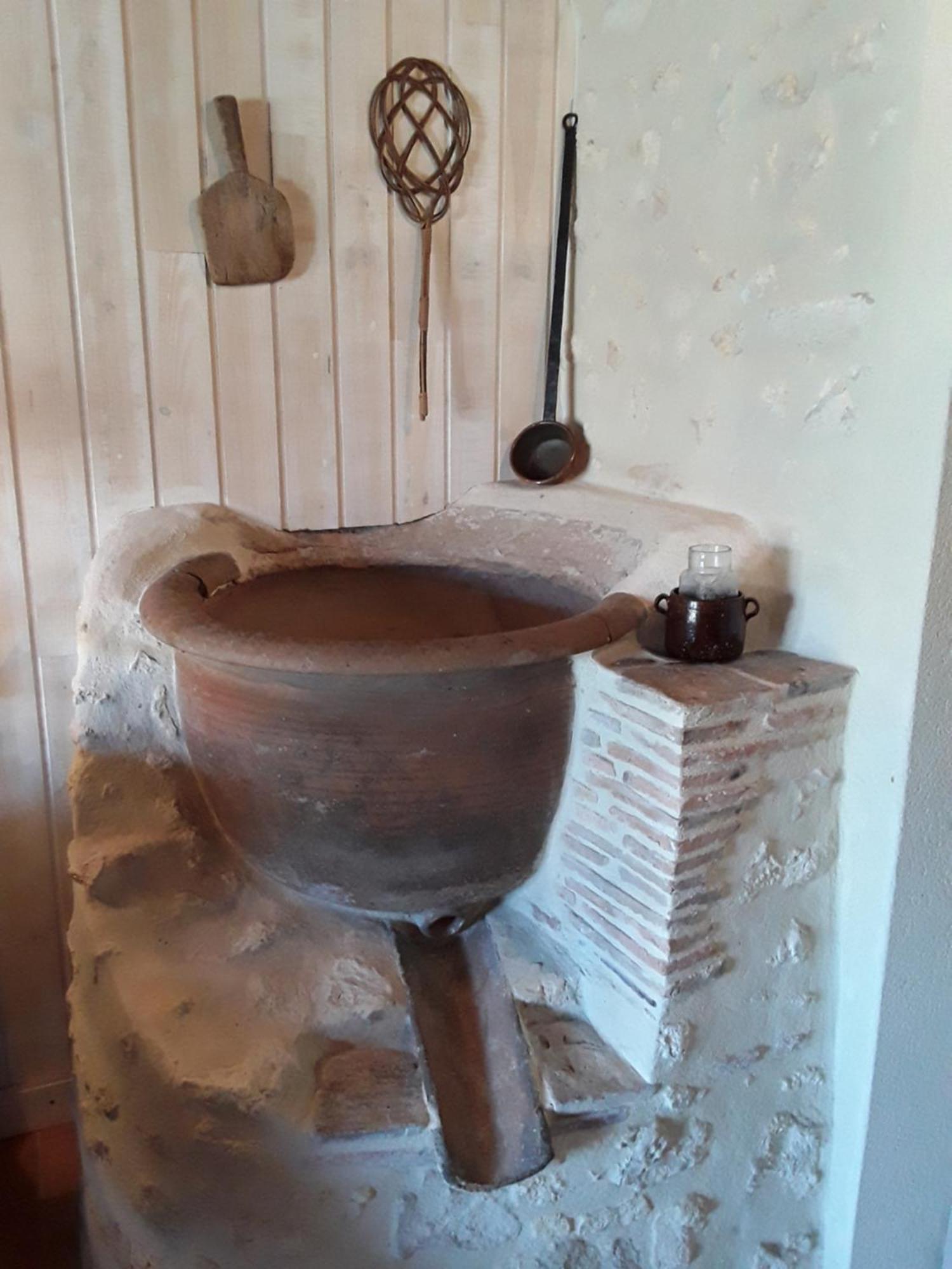 Bed and Breakfast Domaine Les Galards La Garde  Экстерьер фото