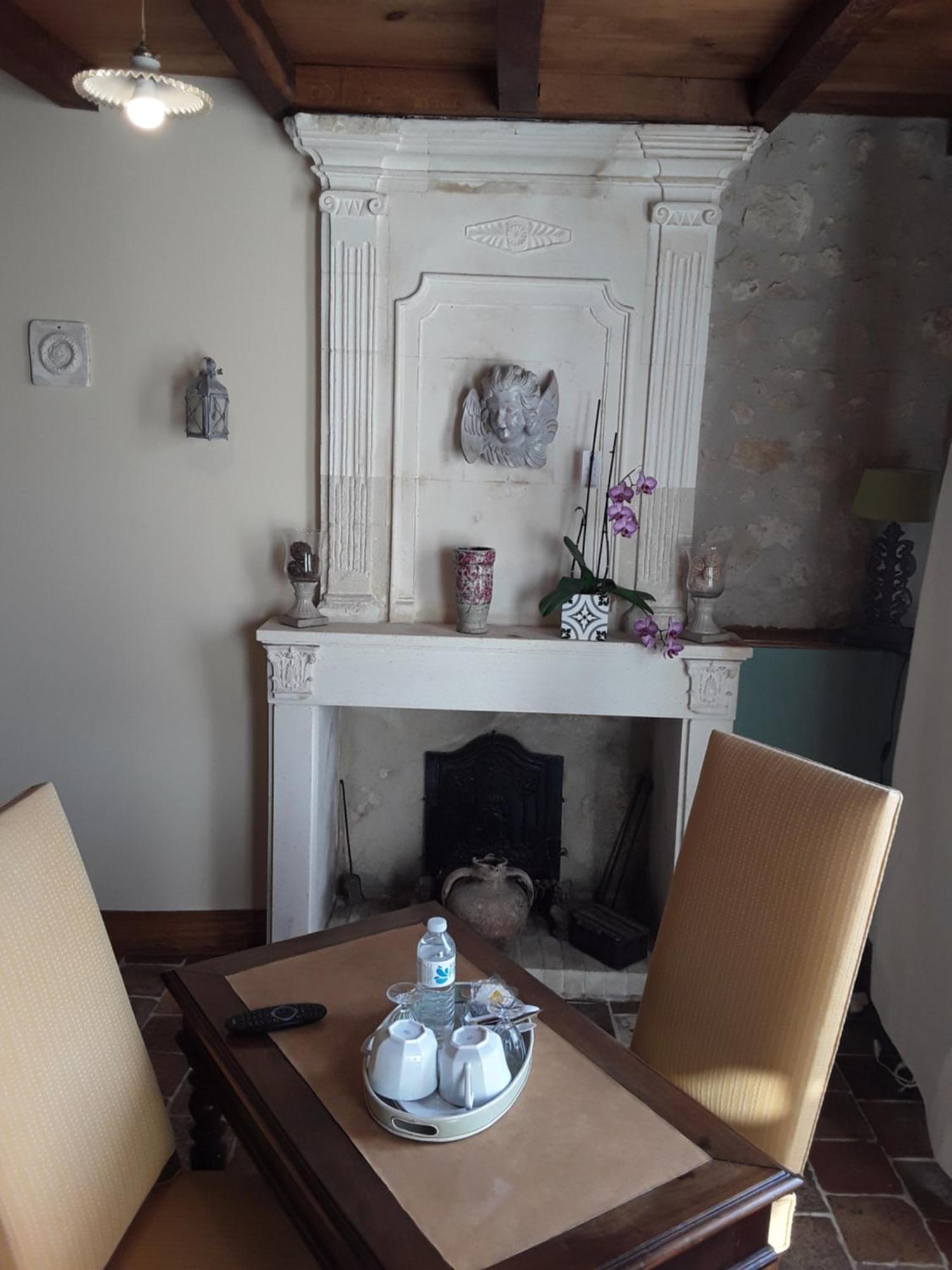 Bed and Breakfast Domaine Les Galards La Garde  Экстерьер фото