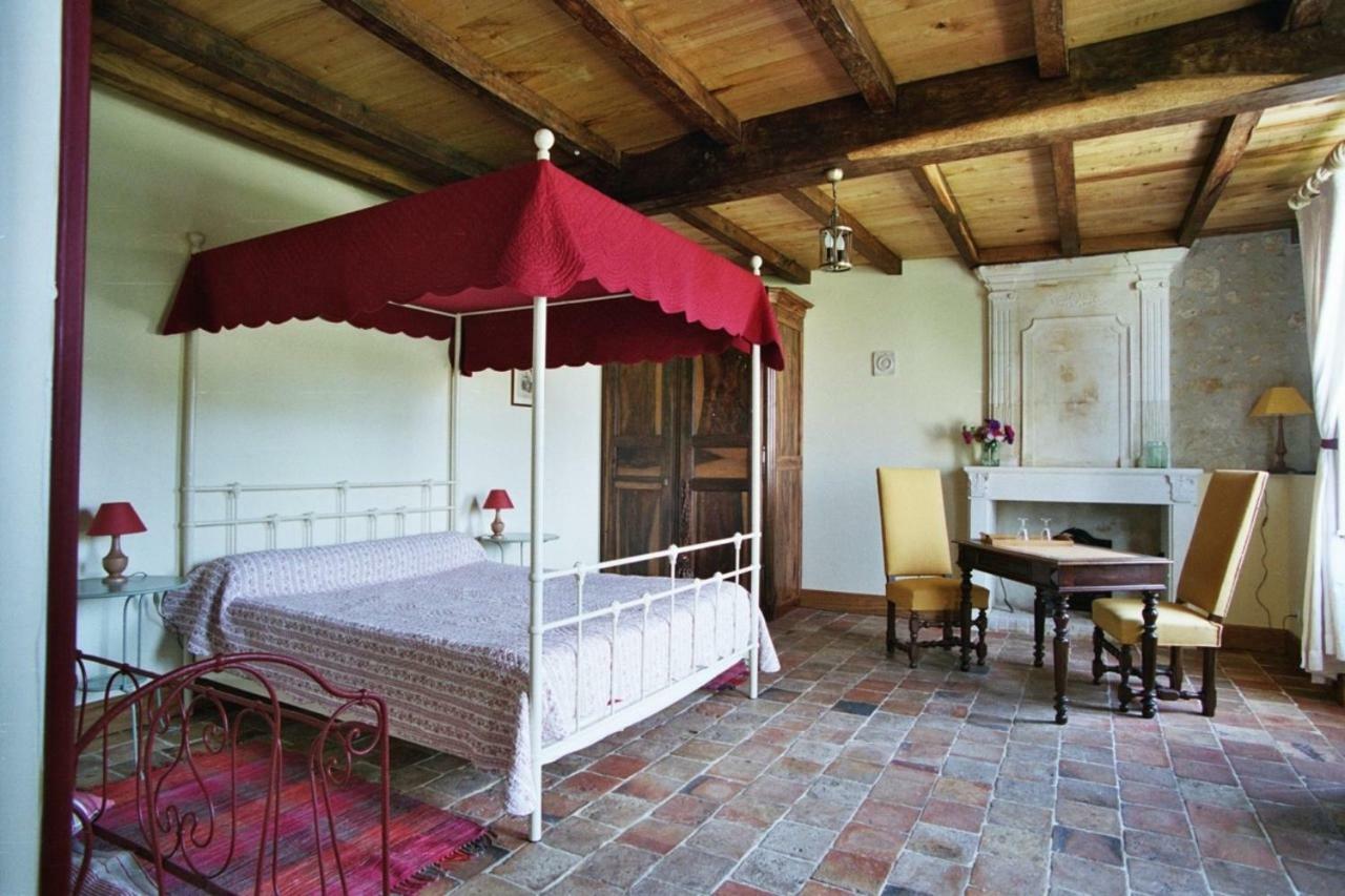 Bed and Breakfast Domaine Les Galards La Garde  Экстерьер фото